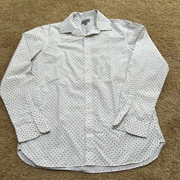 Club Monaco Other - Club Monaco medium slim fit mens casual button down shirt.
